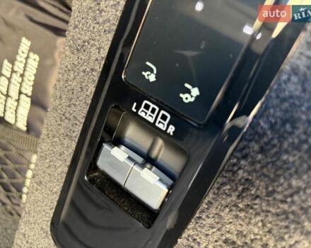 Чорний Ленд Ровер Рендж Ровер, об'ємом двигуна 4.39 л та пробігом 23 тис. км за 185500 $, фото 26 на Automoto.ua