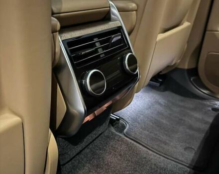 Чорний Ленд Ровер Рендж Ровер, об'ємом двигуна 4.39 л та пробігом 22 тис. км за 188333 $, фото 31 на Automoto.ua