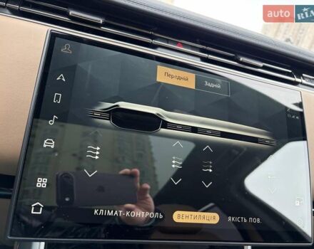 Чорний Ленд Ровер Рендж Ровер, об'ємом двигуна 3 л та пробігом 40 тис. км за 177111 $, фото 63 на Automoto.ua