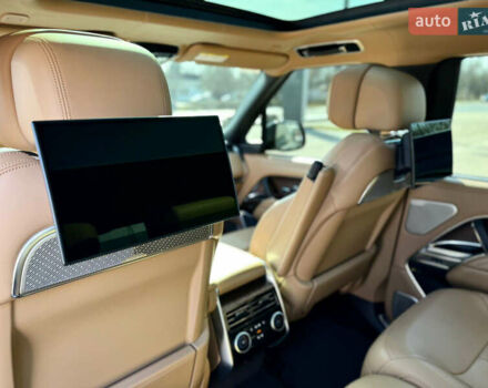 Чорний Ленд Ровер Рендж Ровер, об'ємом двигуна 4.39 л та пробігом 69 тис. км за 170000 $, фото 10 на Automoto.ua