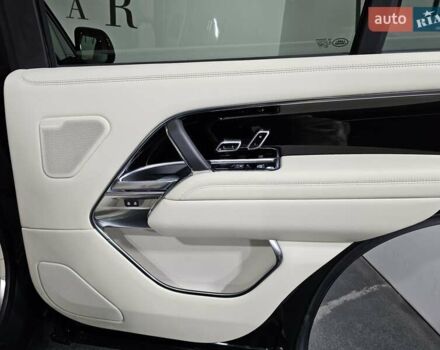 Чорний Ленд Ровер Рендж Ровер, об'ємом двигуна 4.39 л та пробігом 39 тис. км за 159999 $, фото 19 на Automoto.ua