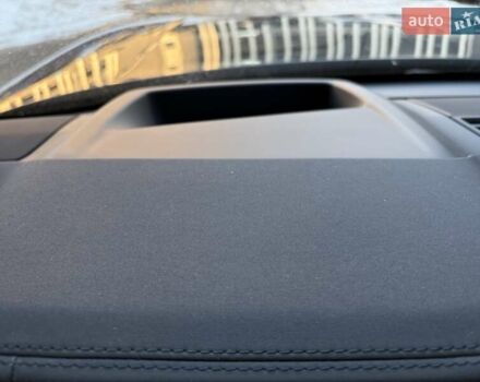 Чорний Ленд Ровер Рендж Ровер, об'ємом двигуна 3 л та пробігом 40 тис. км за 177333 $, фото 26 на Automoto.ua