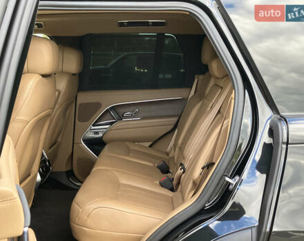 Чорний Ленд Ровер Рендж Ровер, об'ємом двигуна 3 л та пробігом 82 тис. км за 154000 $, фото 22 на Automoto.ua