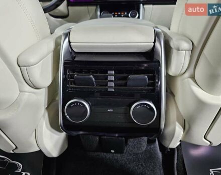 Чорний Ленд Ровер Рендж Ровер, об'ємом двигуна 4.39 л та пробігом 39 тис. км за 159999 $, фото 21 на Automoto.ua