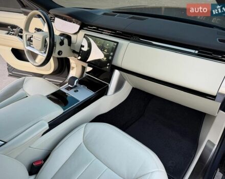 Чорний Ленд Ровер Рендж Ровер, об'ємом двигуна 3 л та пробігом 9 тис. км за 179900 $, фото 60 на Automoto.ua