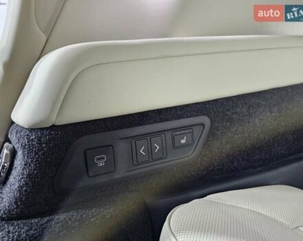 Чорний Ленд Ровер Рендж Ровер, об'ємом двигуна 4.39 л та пробігом 39 тис. км за 159999 $, фото 7 на Automoto.ua