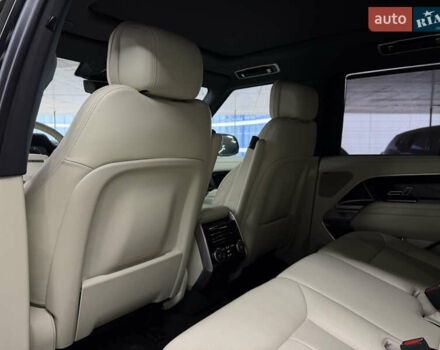 Черный Ленд Ровер Рендж Ровер, объемом двигателя 3 л и пробегом 64 тыс. км за 165000 $, фото 24 на Automoto.ua