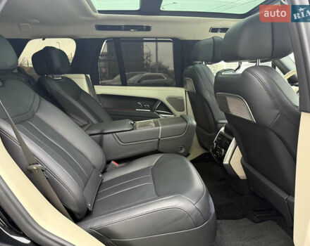 Чорний Ленд Ровер Рендж Ровер, об'ємом двигуна 4.39 л та пробігом 26 тис. км за 208000 $, фото 31 на Automoto.ua