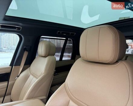 Чорний Ленд Ровер Рендж Ровер, об'ємом двигуна 3 л та пробігом 40 тис. км за 177111 $, фото 56 на Automoto.ua