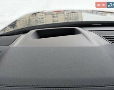 Чорний Ленд Ровер Рендж Ровер, об'ємом двигуна 3 л та пробігом 40 тис. км за 177111 $, фото 76 на Automoto.ua