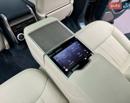 Чорний Ленд Ровер Рендж Ровер, об'ємом двигуна 4.4 л та пробігом 34 тис. км за 268000 $, фото 46 на Automoto.ua