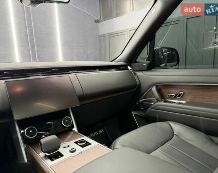 Черный Ленд Ровер Рендж Ровер, объемом двигателя 4.39 л и пробегом 46 тыс. км за 174000 $, фото 57 на Automoto.ua