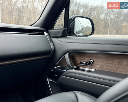 Черный Ленд Ровер Рендж Ровер, объемом двигателя 4.39 л и пробегом 49 тыс. км за 187000 $, фото 1 на Automoto.ua