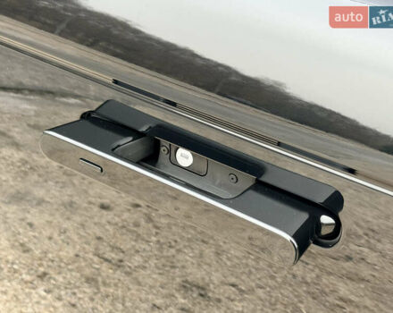 Черный Ленд Ровер Рендж Ровер, объемом двигателя 4.39 л и пробегом 49 тыс. км за 187000 $, фото 44 на Automoto.ua