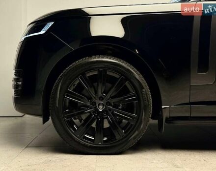 Ленд Ровер Рендж Ровер 2023 в Киеве на Automoto.ua Черный Ленд Ровер Рендж Ровер, объемом двигателя 3 л и пробегом 29 тыс. км за 187800 $, фото 15 на Automoto.ua