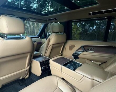 Черный Ленд Ровер Рендж Ровер, объемом двигателя 4.39 л и пробегом 70 тыс. км за 163000 $, фото 10 на Automoto.ua