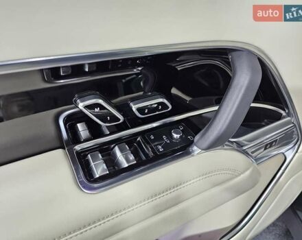 Чорний Ленд Ровер Рендж Ровер, об'ємом двигуна 4.39 л та пробігом 39 тис. км за 159999 $, фото 27 на Automoto.ua