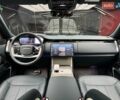Ленд Ровер Рендж Ровер 2023 в Киеве на Automoto.ua Черный Ленд Ровер Рендж Ровер, объемом двигателя 4.4 л и пробегом 33 тыс. км за 278800 $, фото 35 на Automoto.ua