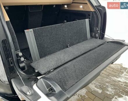 Чорний Ленд Ровер Рендж Ровер, об'ємом двигуна 3 л та пробігом 32 тис. км за 259000 $, фото 34 на Automoto.ua