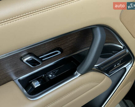 Чорний Ленд Ровер Рендж Ровер, об'ємом двигуна 3 л та пробігом 82 тис. км за 154000 $, фото 21 на Automoto.ua