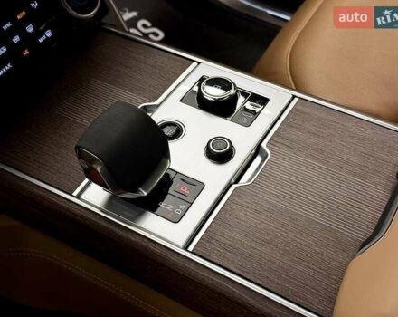 Ленд Ровер Рендж Ровер 2023 в Киеве на Automoto.ua Черный Ленд Ровер Рендж Ровер, объемом двигателя 3 л и пробегом 29 тыс. км за 187800 $, фото 25 на Automoto.ua