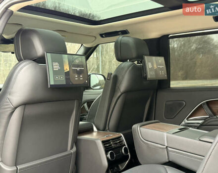 Черный Ленд Ровер Рендж Ровер, объемом двигателя 4.39 л и пробегом 49 тыс. км за 187000 $, фото 19 на Automoto.ua