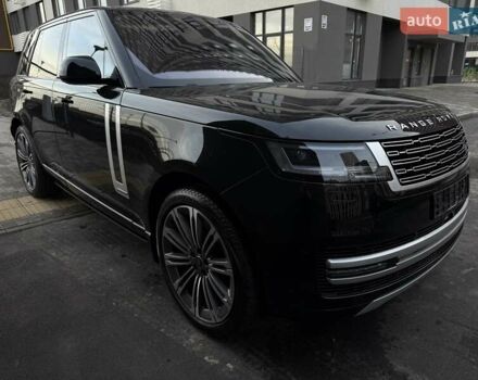 Ленд Ровер Рендж Ровер 2023 в Киеве на Automoto.ua Черный Ленд Ровер Рендж Ровер, объемом двигателя 4.39 л и пробегом 19 тыс. км за 221000 $, фото 33 на Automoto.ua