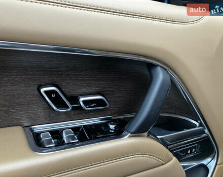 Чорний Ленд Ровер Рендж Ровер, об'ємом двигуна 3 л та пробігом 82 тис. км за 154000 $, фото 7 на Automoto.ua