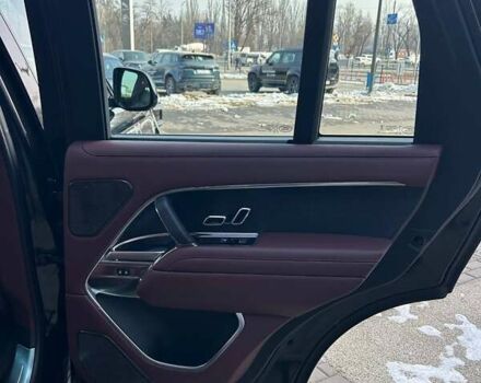 Чорний Ленд Ровер Рендж Ровер, об'ємом двигуна 3 л та пробігом 45 тис. км за 168777 $, фото 30 на Automoto.ua