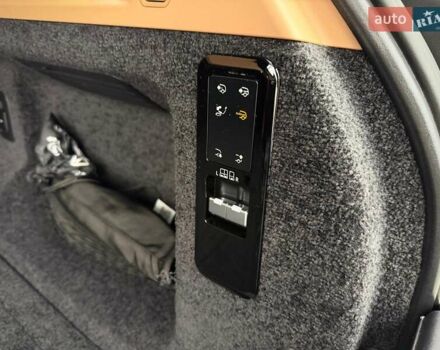 Черный Ленд Ровер Рендж Ровер, объемом двигателя 4.39 л и пробегом 67 тыс. км за 185000 $, фото 95 на Automoto.ua