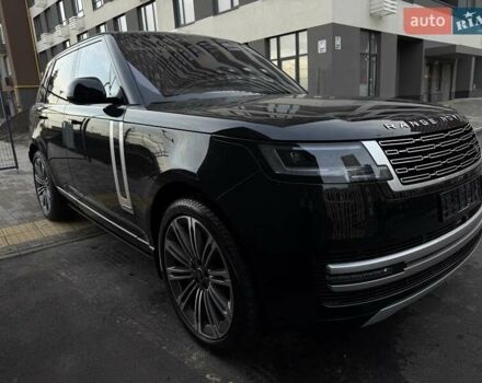 Ленд Ровер Рендж Ровер 2023 в Киеве на Automoto.ua Черный Ленд Ровер Рендж Ровер, объемом двигателя 4.39 л и пробегом 19 тыс. км за 221000 $, фото 35 на Automoto.ua