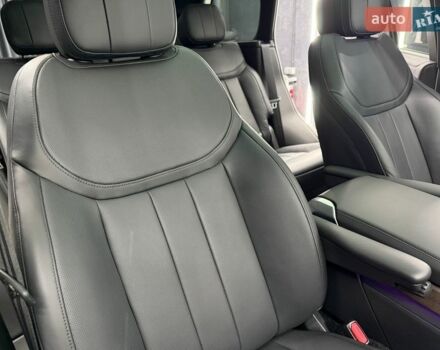 Черный Ленд Ровер Рендж Ровер, объемом двигателя 4.39 л и пробегом 46 тыс. км за 174000 $, фото 62 на Automoto.ua