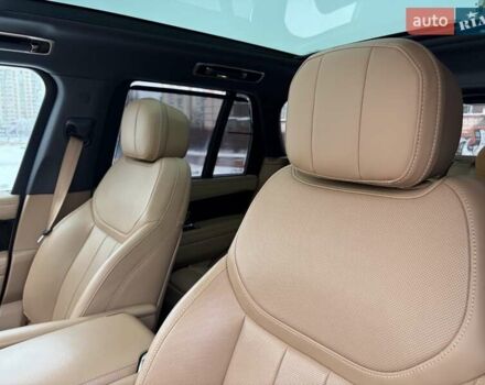 Чорний Ленд Ровер Рендж Ровер, об'ємом двигуна 3 л та пробігом 40 тис. км за 177111 $, фото 55 на Automoto.ua