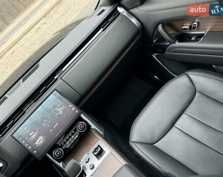 Черный Ленд Ровер Рендж Ровер, объемом двигателя 4.39 л и пробегом 49 тыс. км за 187000 $, фото 9 на Automoto.ua