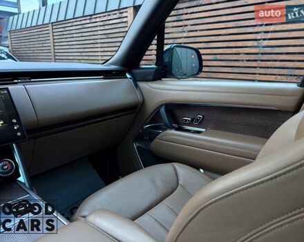 Чорний Ленд Ровер Рендж Ровер, об'ємом двигуна 3 л та пробігом 96 тис. км за 165000 $, фото 42 на Automoto.ua