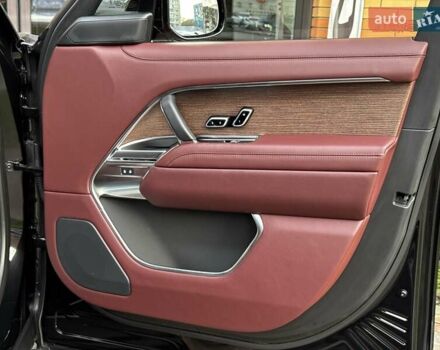 Чорний Ленд Ровер Рендж Ровер, об'ємом двигуна 4.39 л та пробігом 57 тис. км за 176000 $, фото 33 на Automoto.ua