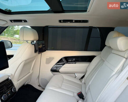 Чорний Ленд Ровер Рендж Ровер, об'ємом двигуна 4.4 л та пробігом 25 тис. км за 160000 $, фото 3 на Automoto.ua