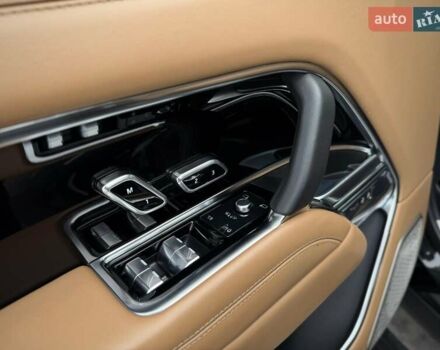 Черный Ленд Ровер Рендж Ровер, объемом двигателя 4.39 л и пробегом 67 тыс. км за 185000 $, фото 98 на Automoto.ua