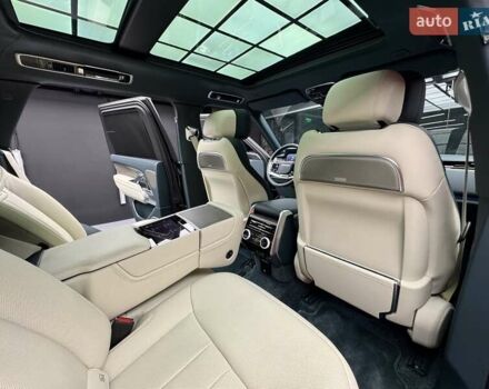 Ленд Ровер Рендж Ровер 2023 в Киеве на Automoto.ua Черный Ленд Ровер Рендж Ровер, объемом двигателя 4.4 л и пробегом 33 тыс. км за 278800 $, фото 51 на Automoto.ua