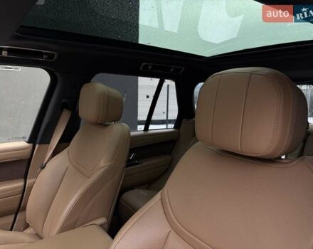 Чорний Ленд Ровер Рендж Ровер, об'ємом двигуна 4.39 л та пробігом 22 тис. км за 184444 $, фото 23 на Automoto.ua