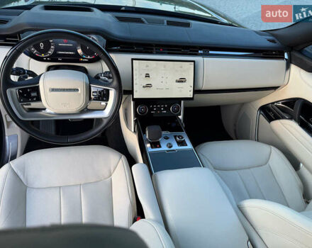 Чорний Ленд Ровер Рендж Ровер, об'ємом двигуна 4.4 л та пробігом 25 тис. км за 160000 $, фото 1 на Automoto.ua