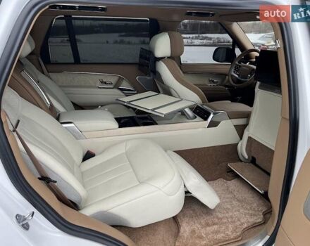 Чорний Ленд Ровер Рендж Ровер, об'ємом двигуна 3 л та пробігом 32 тис. км за 259000 $, фото 30 на Automoto.ua