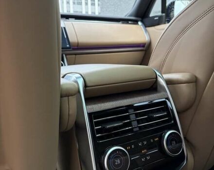 Чорний Ленд Ровер Рендж Ровер, об'ємом двигуна 4.39 л та пробігом 22 тис. км за 184444 $, фото 17 на Automoto.ua