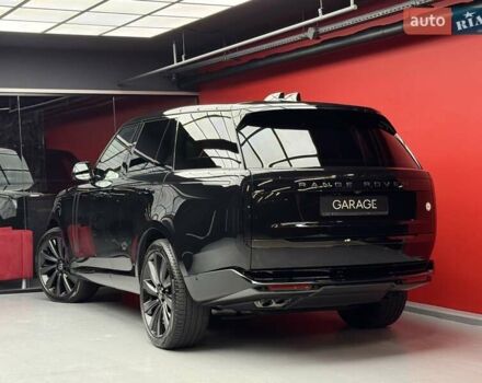 Ленд Ровер Рендж Ровер 2023 в Киеве на Automoto.ua Черный Ленд Ровер Рендж Ровер, объемом двигателя 4.4 л и пробегом 33 тыс. км за 278800 $, фото 21 на Automoto.ua