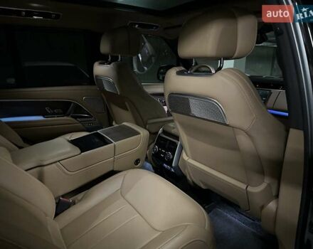 Чорний Ленд Ровер Рендж Ровер, об'ємом двигуна 4.39 л та пробігом 19 тис. км за 225000 $, фото 32 на Automoto.ua