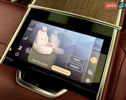 Черный Ленд Ровер Рендж Ровер, объемом двигателя 4.39 л и пробегом 35 тыс. км за 217000 $, фото 47 на Automoto.ua