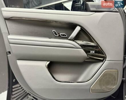 Чорний Ленд Ровер Рендж Ровер, об'ємом двигуна 4.4 л та пробігом 26 тис. км за 285000 $, фото 22 на Automoto.ua