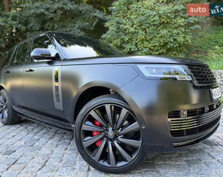 Ленд Ровер Рендж Ровер 2024 в Киеве на Automoto.ua Черный Ленд Ровер Рендж Ровер, объемом двигателя 4.39 л и пробегом 23 тыс. км за 295000 $, фото 21 на Automoto.ua