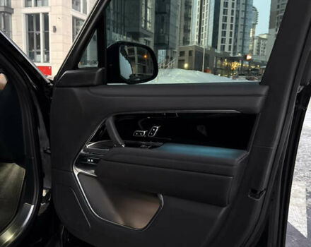 Чорний Ленд Ровер Рендж Ровер, об'ємом двигуна 4.39 л та пробігом 8 тис. км за 190000 $, фото 33 на Automoto.ua