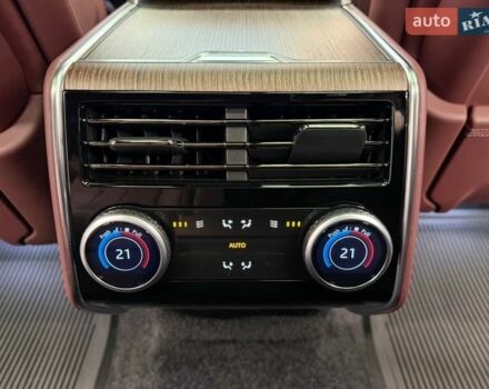 Черный Ленд Ровер Рендж Ровер, объемом двигателя 4.39 л и пробегом 35 тыс. км за 217000 $, фото 53 на Automoto.ua